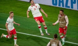 波兰足球爆料视频最新版,揭秘赛场幕后真相与精彩瞬间